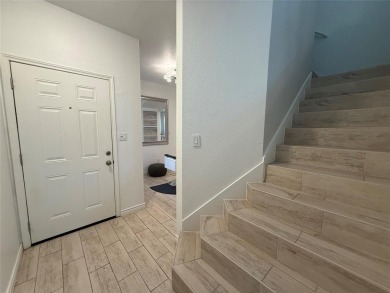 Beautifully updated end-unit townhome in a wonderful north Plano on Ridgeview Ranch Golf Club in Texas - for sale on GolfHomes.com, golf home, golf lot