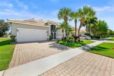 Just bring your toothbrush! Meticulously maintained and ready to on Westchester Golf and Country Club in Florida - for sale on GolfHomes.com, golf home, golf lot