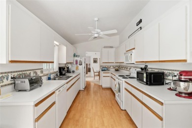 Beautiful home in great condition!  Not too big, not too small on Eagle Ridge At Spruce Creek Country Club in Florida - for sale on GolfHomes.com, golf home, golf lot