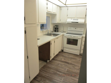 REDUCED!!!**OWNERS WANT OFFERS!!!WELCOME HOME!!! HARDLEY LIVED on Colony West Country Club in Florida - for sale on GolfHomes.com, golf home, golf lot