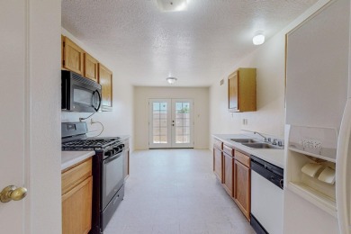 This 3-bed 2-bath townhome in Ladera West is light, bright & on Ladera Golf Course  in New Mexico - for sale on GolfHomes.com, golf home, golf lot