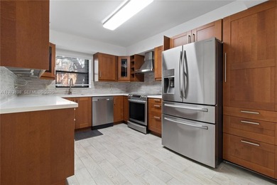 Spacious and beautifully maintained 2-bedroom, 2.5-bath on Bonaventure Country Club in Florida - for sale on GolfHomes.com, golf home, golf lot