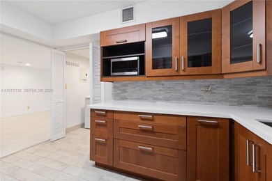 Spacious and beautifully maintained 2-bedroom, 2.5-bath on Bonaventure Country Club in Florida - for sale on GolfHomes.com, golf home, golf lot