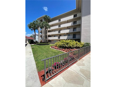 This unit boasts a picture PICTURE PERFECT view of the golf on High Point Country Club in Florida - for sale on GolfHomes.com, golf home, golf lot