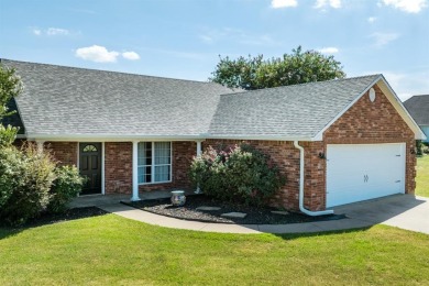 Located just a few blocks from a scenic 9-hole golf course, this on Star Harbor Golf Club in Texas - for sale on GolfHomes.com, golf home, golf lot