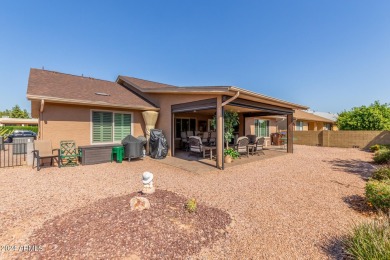 Beautiful 2 bedroom, 2 bath home in Fountain of the Sun, a 55+ on Fountain of the Sun Country Club in Arizona - for sale on GolfHomes.com, golf home, golf lot