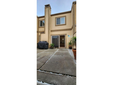 Welcome to this charming 3-bedroom, 1.5-bathroom townhouse on Chuck Corica Golf Complex in California - for sale on GolfHomes.com, golf home, golf lot