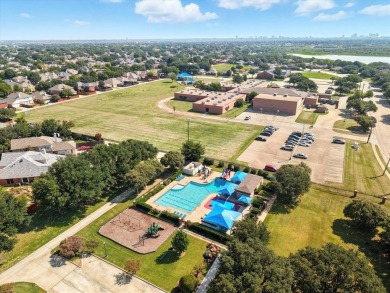 Beautifully updated and move-in ready, this 4-bedroom, 3.5-bath on Stewart Peninsula Golf Course in Texas - for sale on GolfHomes.com, golf home, golf lot