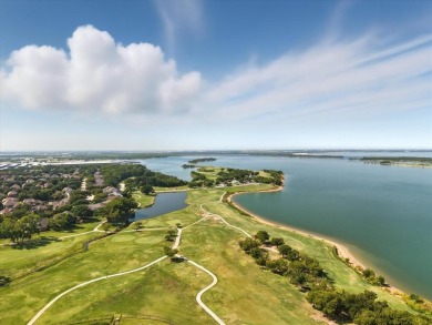 Beautifully updated and move-in ready, this 4-bedroom, 3.5-bath on Stewart Peninsula Golf Course in Texas - for sale on GolfHomes.com, golf home, golf lot