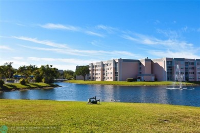Retirement living at its finest! This stunning, updated 2/2 unit on Sunrise Lakes Phase IV Golf Course in Florida - for sale on GolfHomes.com, golf home, golf lot