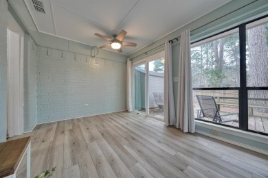 Don't Miss Out on This Wonderful Hideaway Home!

Discover on Hide-A-Way Lake Golf Course in Texas - for sale on GolfHomes.com, golf home, golf lot