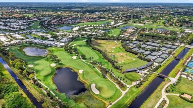 Experience resort living in this beautifully updated 2 bed, 2 on  in Florida - for sale on GolfHomes.com, golf home, golf lot