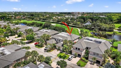 Experience resort living in this beautifully updated 2 bed, 2 on  in Florida - for sale on GolfHomes.com, golf home, golf lot