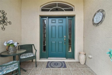 MOVE IN READY - PREMIER LOCATION - END UNIT - FURNISHED on Heritage Pines Country Club in Florida - for sale on GolfHomes.com, golf home, golf lot