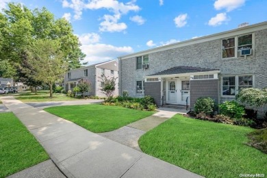 Welcome to this bright, first-floor corner unit in Trousdell on Glen Head Country Club in New York - for sale on GolfHomes.com, golf home, golf lot