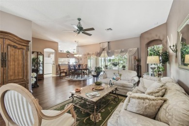 MOVE IN READY - PREMIER LOCATION - END UNIT - FURNISHED on Heritage Pines Country Club in Florida - for sale on GolfHomes.com, golf home, golf lot