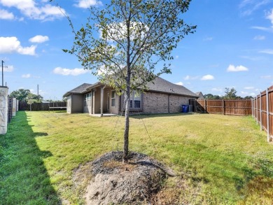 Motivated Seller! Step inside, and you'll be greeted by an on Cross Timbers Golf Course in Texas - for sale on GolfHomes.com, golf home, golf lot