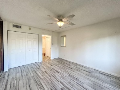 Cozy 1bedroom 1 bath condo in Ocean Villas III in the highly on Ocean Village Golf Course in Florida - for sale on GolfHomes.com, golf home, golf lot