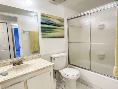 Cozy 1bedroom 1 bath condo in Ocean Villas III in the highly on Ocean Village Golf Course in Florida - for sale on GolfHomes.com, golf home, golf lot