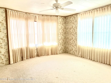 Welcome Home to High Point 55+ Golf Community This 1,560 sq ft on High Point Golf Club, Inc. in Florida - for sale on GolfHomes.com, golf home, golf lot