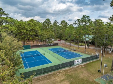 Seller PAYING HOA TRANSFER FEE FOR BUYER! 

Nestled in a on Holly Lake Ranch Golf Club in Texas - for sale on GolfHomes.com, golf home, golf lot