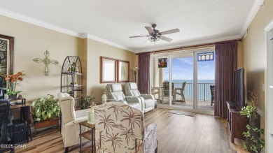 This beautifully updated 2-bedroom, 2-bath condo offers the on Holiday Golf Club in Florida - for sale on GolfHomes.com, golf home, golf lot