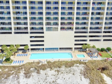 This beautifully updated 2-bedroom, 2-bath condo offers the on Holiday Golf Club in Florida - for sale on GolfHomes.com, golf home, golf lot