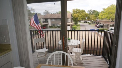 BEACON WOODS - WEDGEWOOD COMMUNITY - FURNISHED GOLF COURSE CONDO on Beacon Woods Golf Club in Florida - for sale on GolfHomes.com, golf home, golf lot
