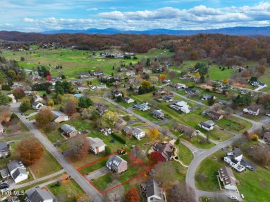 This beautifully updated home is located in the desirable on Glenrochie Country Club in Virginia - for sale on GolfHomes.com, golf home, golf lot