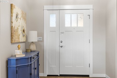 Adorable better than new home in highly desired West Sutherlin on Oak Hills Golf Club / Umpqua Golf Resort in Oregon - for sale on GolfHomes.com, golf home, golf lot