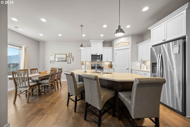 Adorable better than new home in highly desired West Sutherlin on Oak Hills Golf Club / Umpqua Golf Resort in Oregon - for sale on GolfHomes.com, golf home, golf lot