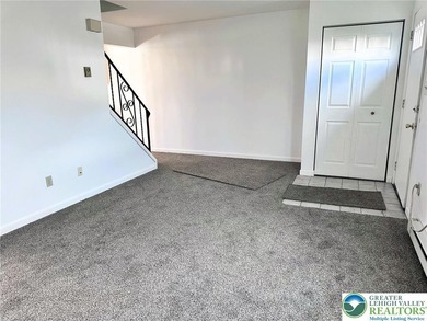 Shepherd Hills Townhome * 3 Bedrooms * 1 1/2 Baths * Freshly on Shepherd Hills Golf Club in Pennsylvania - for sale on GolfHomes.com, golf home, golf lot