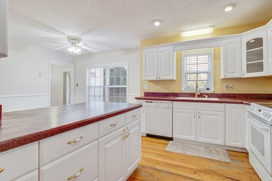 Welcome to this spacious home in the desirable Crowfield on Crowfield Golf and Country Club in South Carolina - for sale on GolfHomes.com, golf home, golf lot