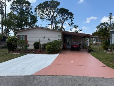 THIS LOVELY, 2/2 MANUFACTURED HOME IS ON LEASED LAND.  MONTHLY on Pine Lakes Country Club in Florida - for sale on GolfHomes.com, golf home, golf lot