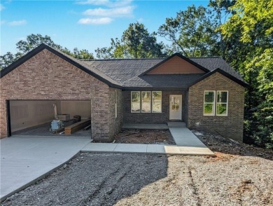Welcome To Your Next Home! This Bella Vista Beauty Is Fresh on Bella Vista Country Club - Highlands in Arkansas - for sale on GolfHomes.com, golf home, golf lot