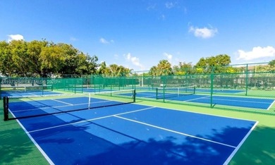 Don't miss this opportunity to own a spacious and bright 2 on Flamingo Lakes Country Club in Florida - for sale on GolfHomes.com, golf home, golf lot