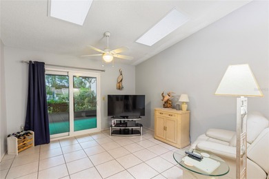 Welcome to Green Dolphin Villa Homes!  This comfortable 2 on Tarpon Springs Golf Course in Florida - for sale on GolfHomes.com, golf home, golf lot