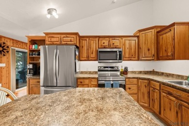 Beautiful 3 bedroom/2.5 bath unit located in the Arrowhead on Northwinds Golf Course in Pennsylvania - for sale on GolfHomes.com, golf home, golf lot