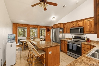 Beautiful 3 bedroom/2.5 bath unit located in the Arrowhead on Northwinds Golf Course in Pennsylvania - for sale on GolfHomes.com, golf home, golf lot