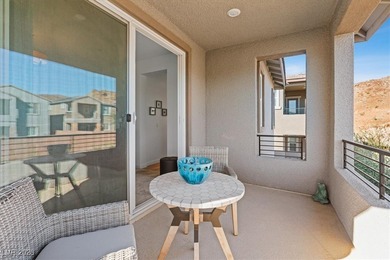 Welcome to this elegant 3 bedroom, 2 car garage home located in on Falls Golf Course in Nevada - for sale on GolfHomes.com, golf home, golf lot