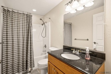 Beautiful 3 bedroom/2.5 bath unit located in the Arrowhead on Northwinds Golf Course in Pennsylvania - for sale on GolfHomes.com, golf home, golf lot