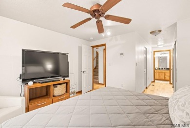 Beautiful 3 bedroom/2.5 bath unit located in the Arrowhead on Northwinds Golf Course in Pennsylvania - for sale on GolfHomes.com, golf home, golf lot