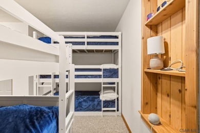 Beautiful 3 bedroom/2.5 bath unit located in the Arrowhead on Northwinds Golf Course in Pennsylvania - for sale on GolfHomes.com, golf home, golf lot