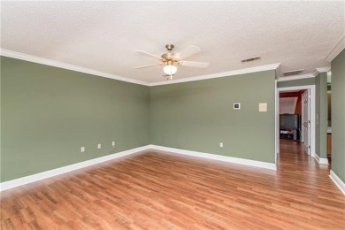 Talk about easy living! This 2bd/ 2ba condo has one of the best on Oak Knoll Country Club in Louisiana - for sale on GolfHomes.com, golf home, golf lot