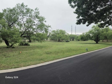 Very level lot in mature residential area of Horseshoe Bay on Slick Rock Golf Course - Horseshoe Bay in Texas - for sale on GolfHomes.com, golf home, golf lot