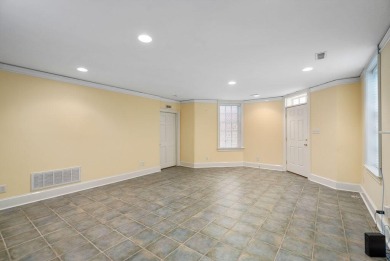 Welcome to Southern Grace, a 2001 masterfully built on Palmetto Golf Club, Inc. in South Carolina - for sale on GolfHomes.com, golf home, golf lot