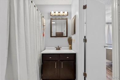 Welcome to Raintree Village Condominiums!  This 2-bedroom, 1 on Raintree Country Club in Missouri - for sale on GolfHomes.com, golf home, golf lot