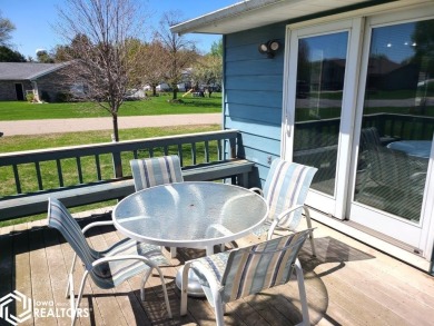 Great 3 bedroom, 1.5 bath split level home with an attached 2 on Linn Grove Country Club in Iowa - for sale on GolfHomes.com, golf home, golf lot