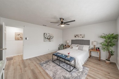 Charming Home in Gated Golf Course Community

Nestled at the on De Cordova Bend Country Club in Texas - for sale on GolfHomes.com, golf home, golf lot