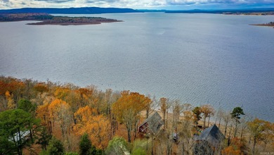 This incredible LAKE HOME, just a year old, offers phenomenal on Tannenbaum Golf Club in Arkansas - for sale on GolfHomes.com, golf home, golf lot